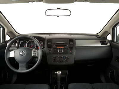 2011 Nissan Versa 1.8 S