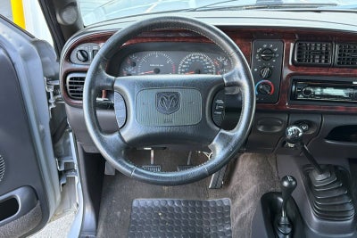 2000 Dodge Ram 2500 Base