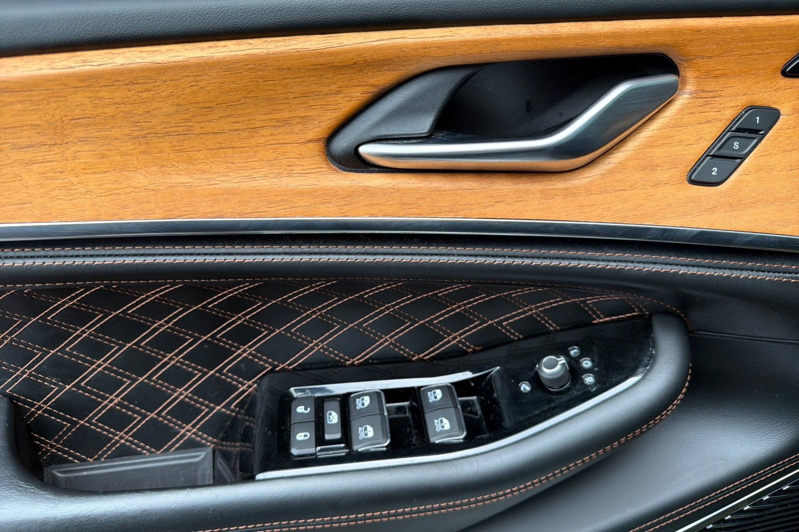 2022 Jeep Grand Cherokee 4xe Summit Reserve