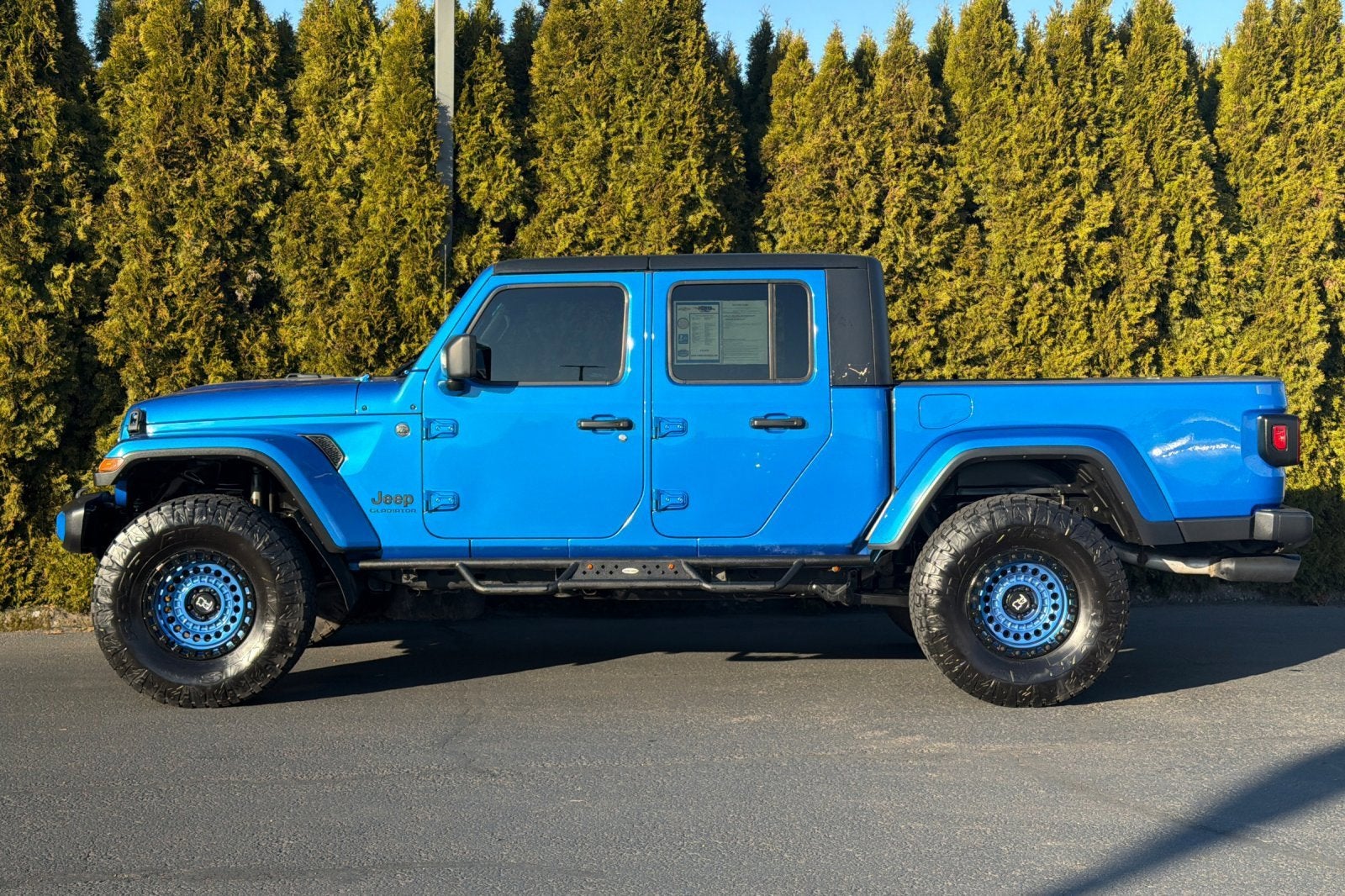 2022 Jeep Gladiator Sport S