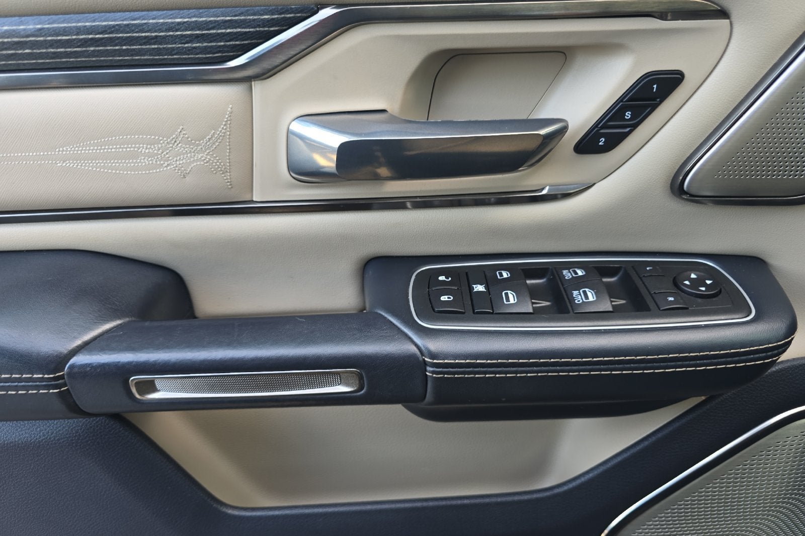2020 RAM 1500 Limited