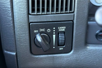 2002 Dodge Ram 1500 REG 140.5WB 4X4