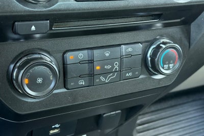 2017 Ford Super Duty F-350 DRW XL