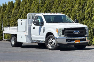2017 Ford Super Duty F-350 DRW XL