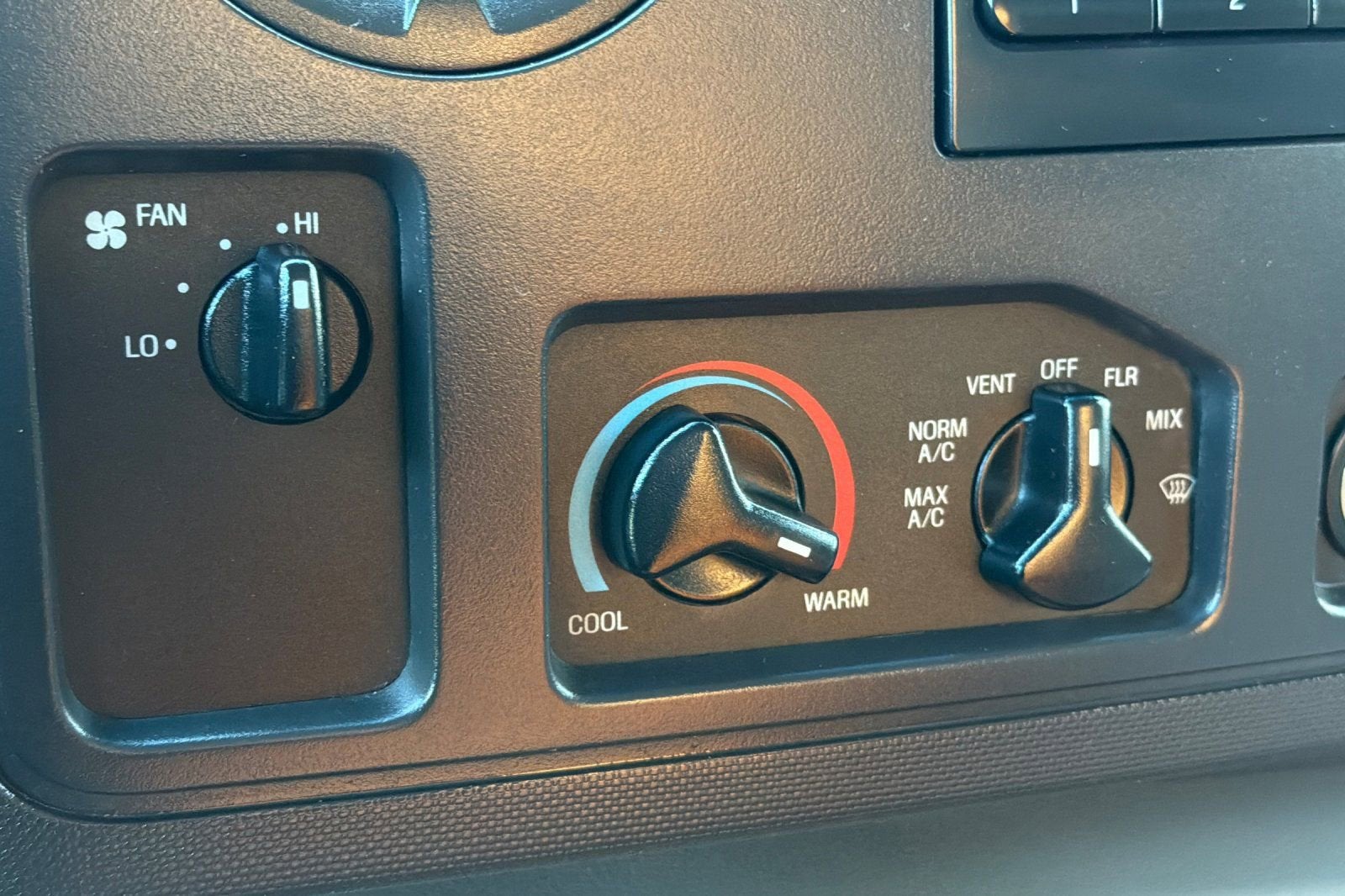 2011 Ford Econoline Commercial Cuta E-350 SUPER DUTY