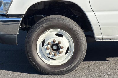 2011 Ford Econoline Commercial Cuta E-350 SUPER DUTY