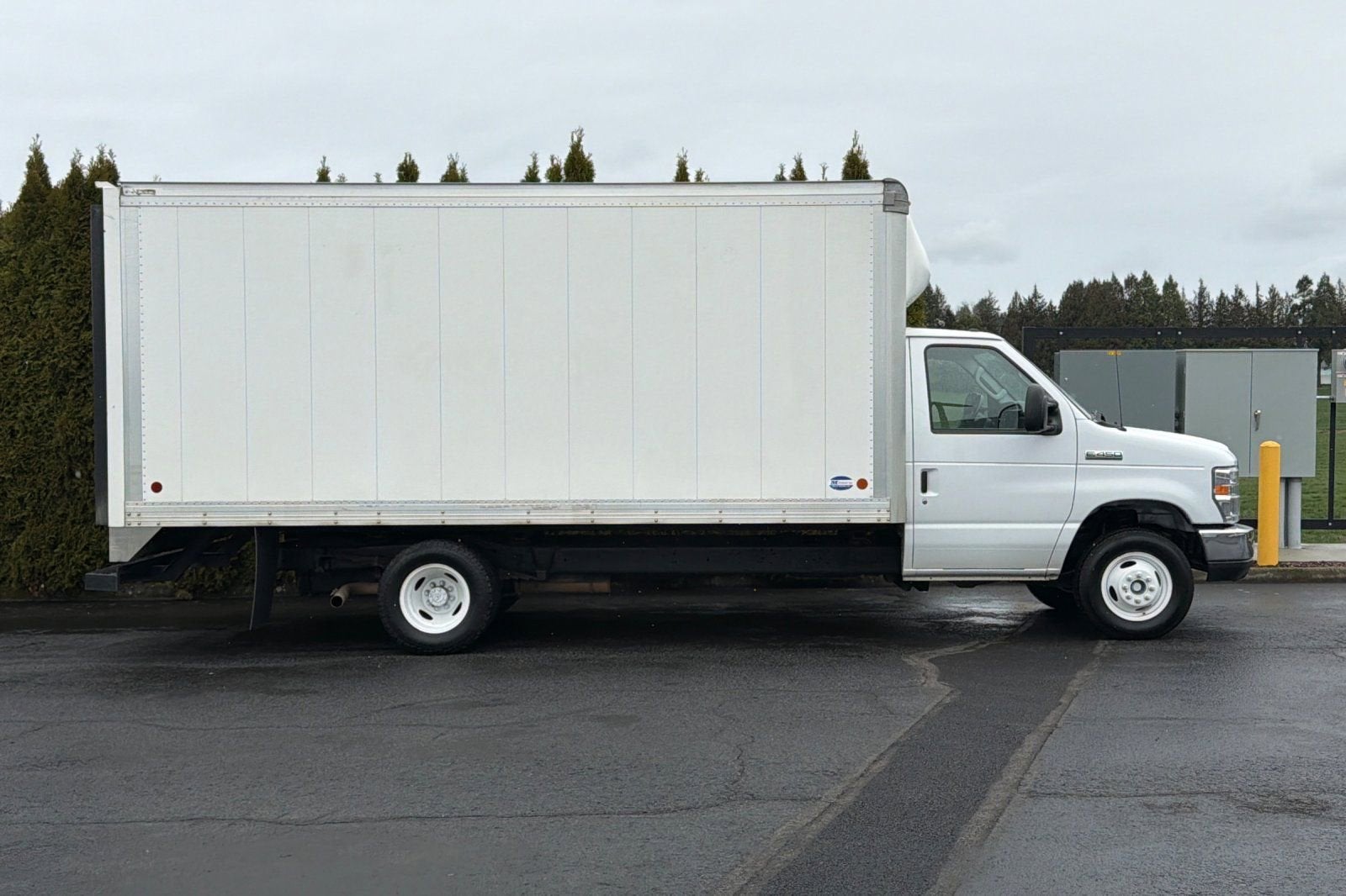 2019 Ford E-Series Cutaway E-450 DRW WB