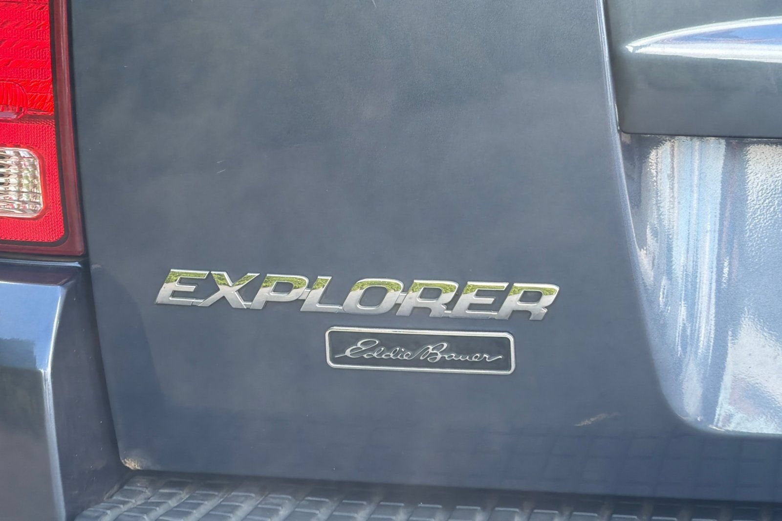 2005 Ford Explorer Eddie Bauer