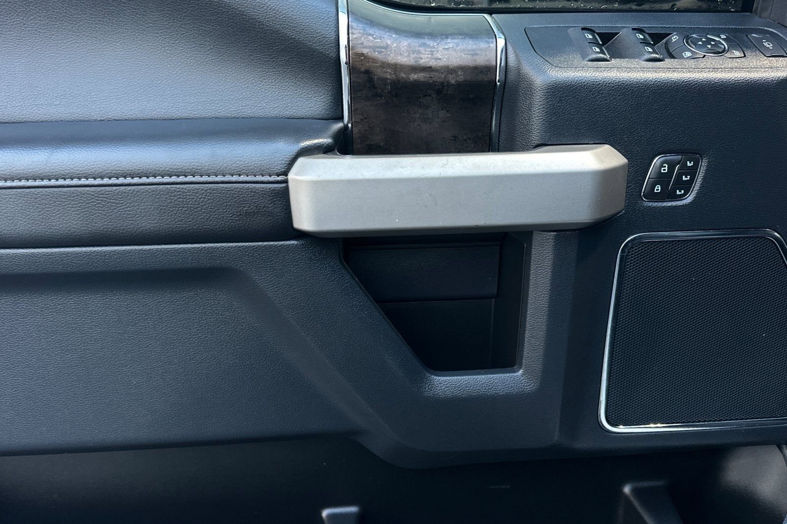 2022 Ford Super Duty F-250 SRW Lariat