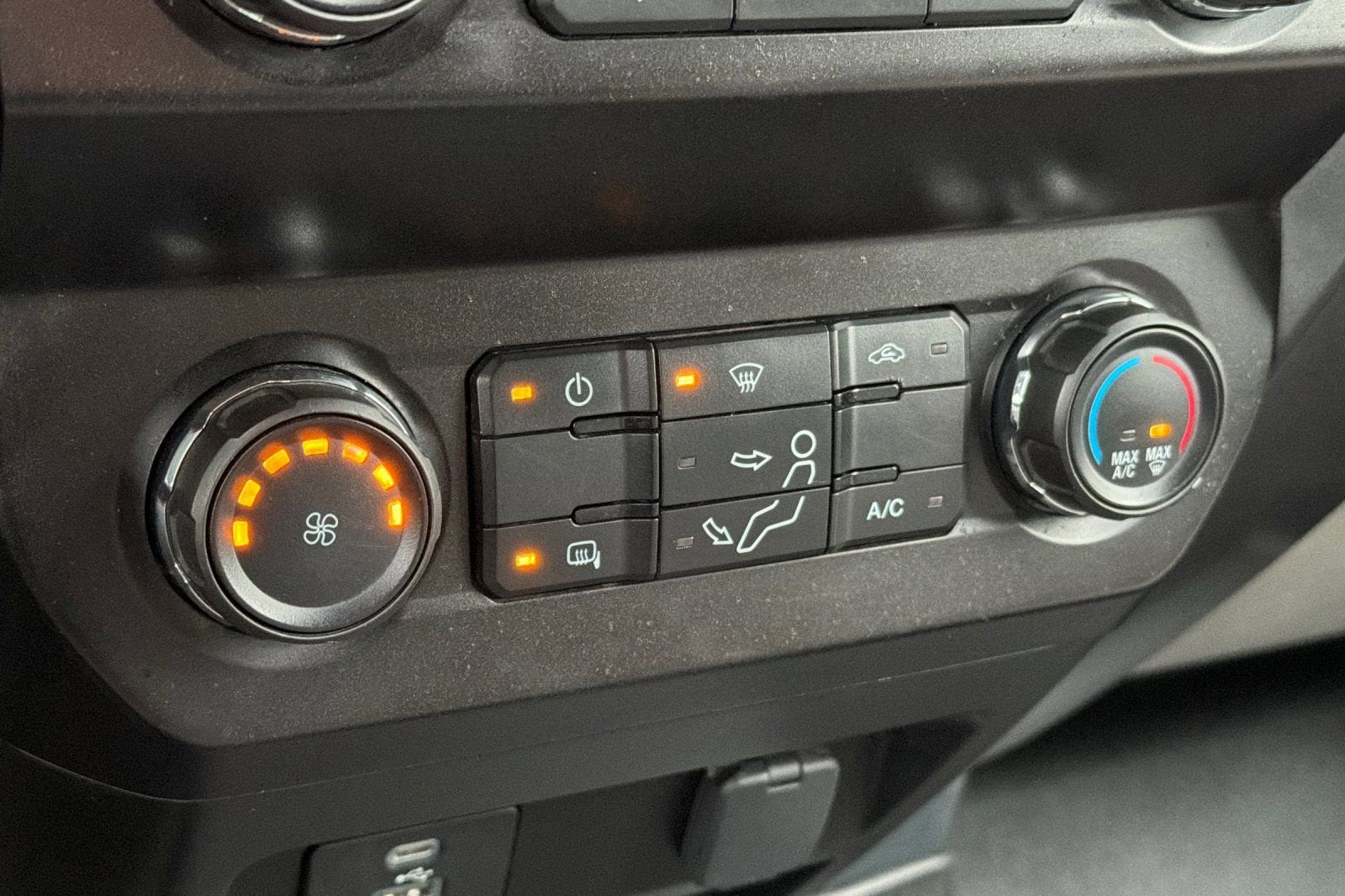 2022 Ford Super Duty F-350 SRW XL