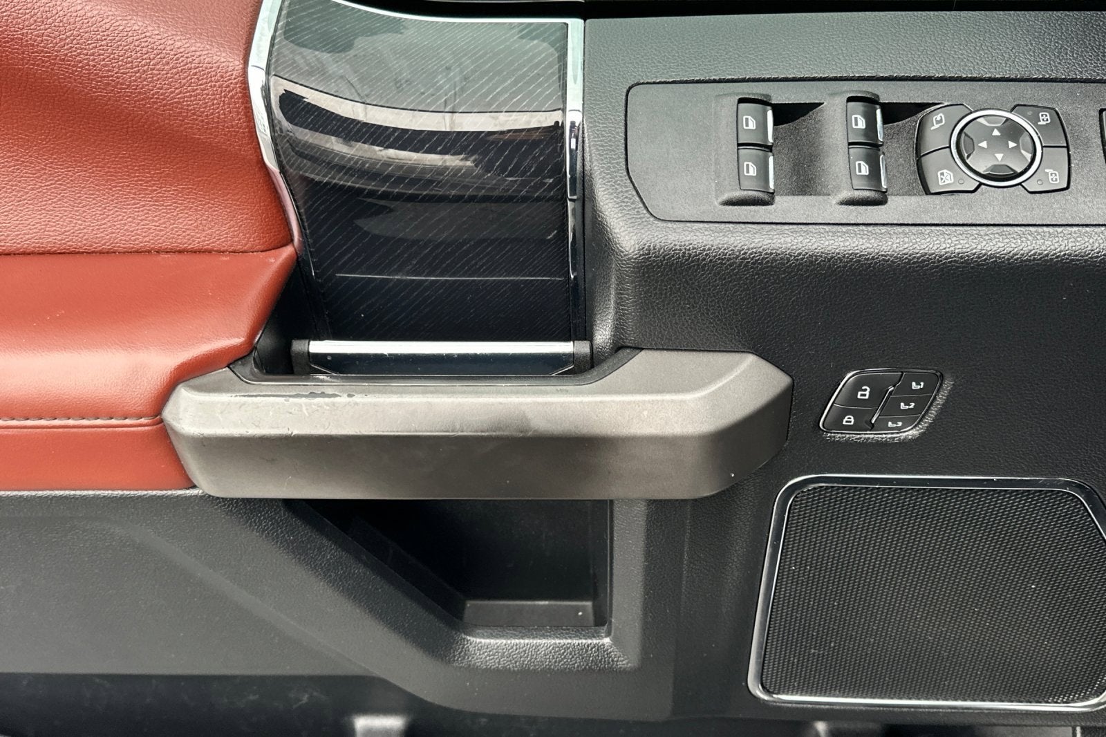 2020 Ford Super Duty F-350 SRW Platinum