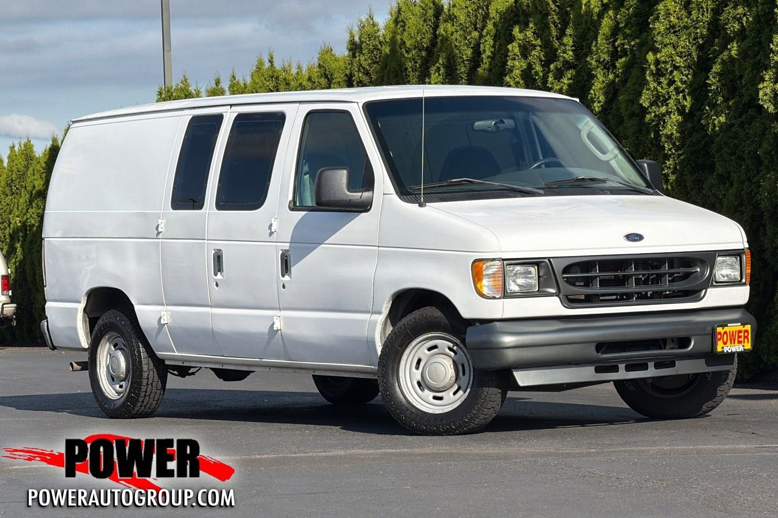 2004 Ford Econoline Cargo Van VAN E-150