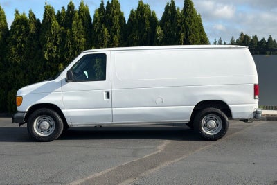 2004 Ford Econoline Cargo Van VAN E-150
