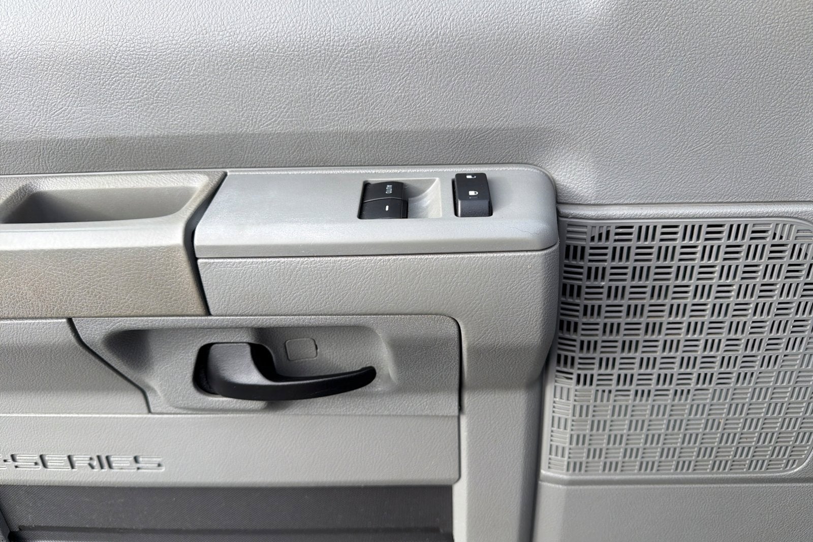 2013 Ford Econoline Cargo Van Commercial