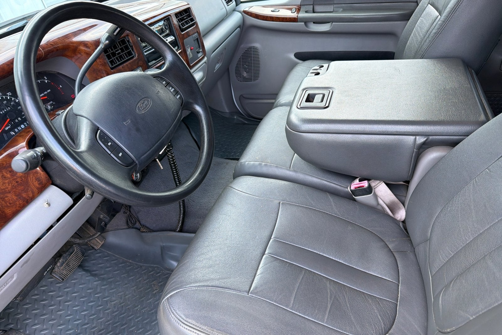 2000 Ford Super Duty F-350 SRW XL