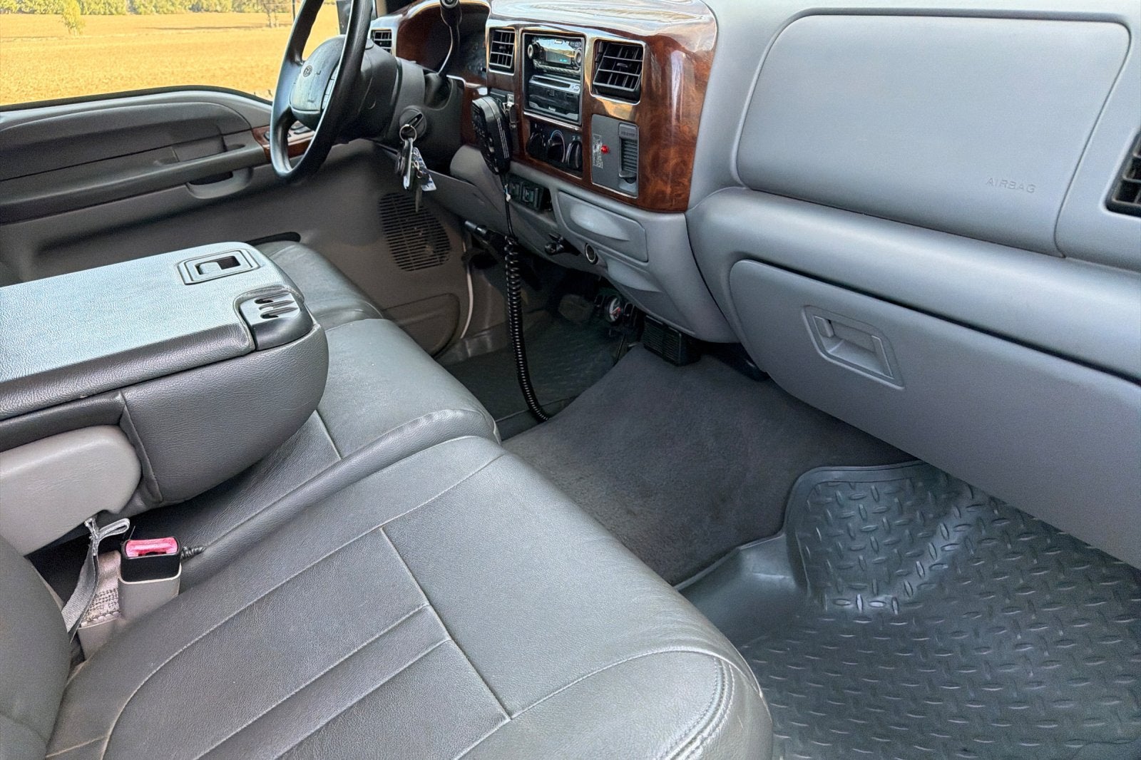 2000 Ford Super Duty F-350 SRW XL