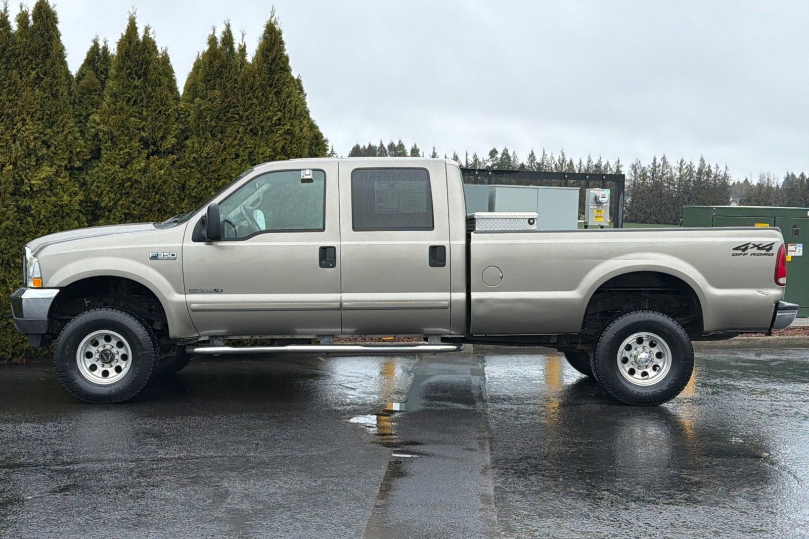 2002 Ford Super Duty F-350 SRW XL