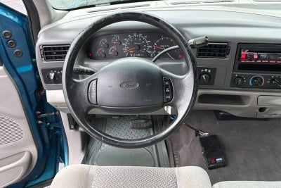 2001 Ford Super Duty F-350 SRW XL