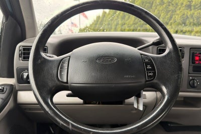 2001 Ford Super Duty F-350 SRW XL