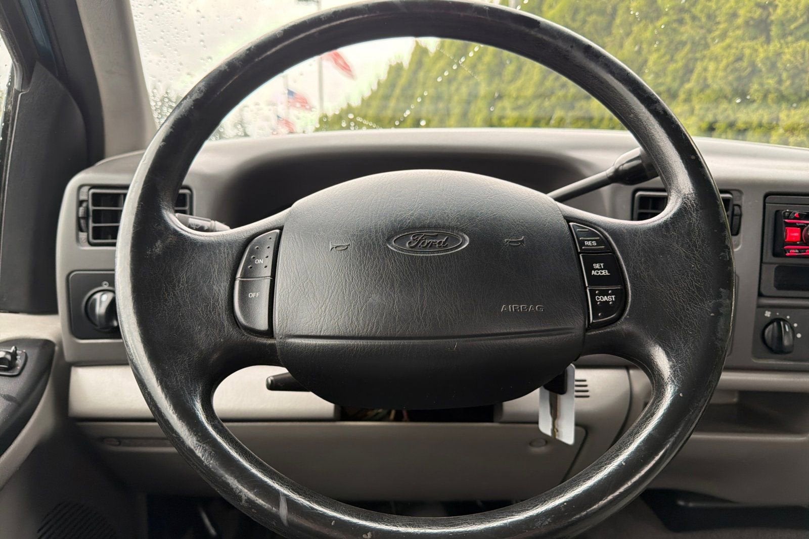 2001 Ford Super Duty F-350 SRW XL