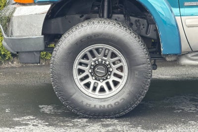 2001 Ford Super Duty F-350 SRW XL