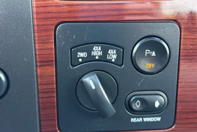 2005 Ford Super Duty F-350 SRW XL