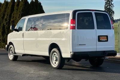 2023 Chevrolet Express Passenger 3500 1LS