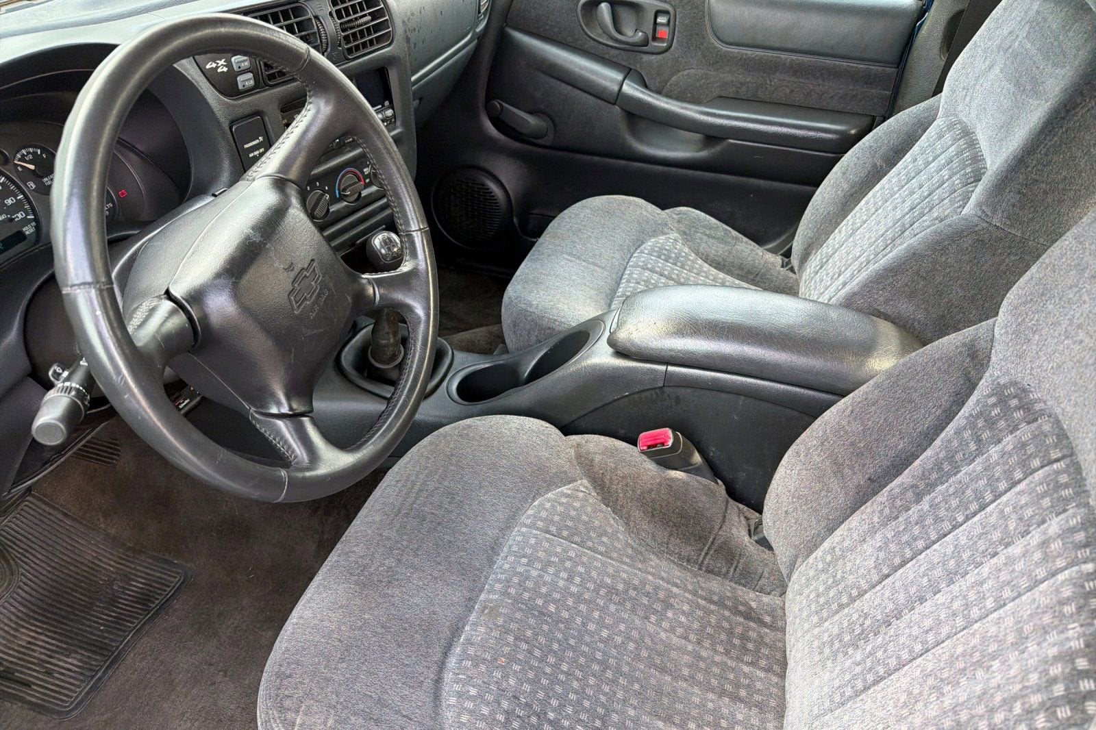 1999 Chevrolet S10 LS