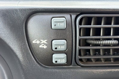 1999 Chevrolet S10 LS