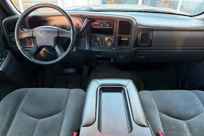 2004 Chevrolet Silverado 2500 HD LS