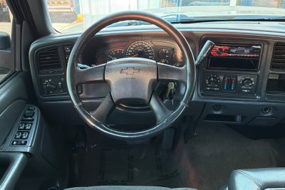2004 Chevrolet Silverado 2500 HD LS