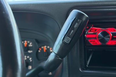 2004 Chevrolet Silverado 2500 HD LS