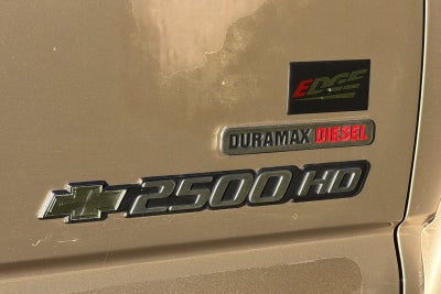 2004 Chevrolet Silverado 2500 HD LS