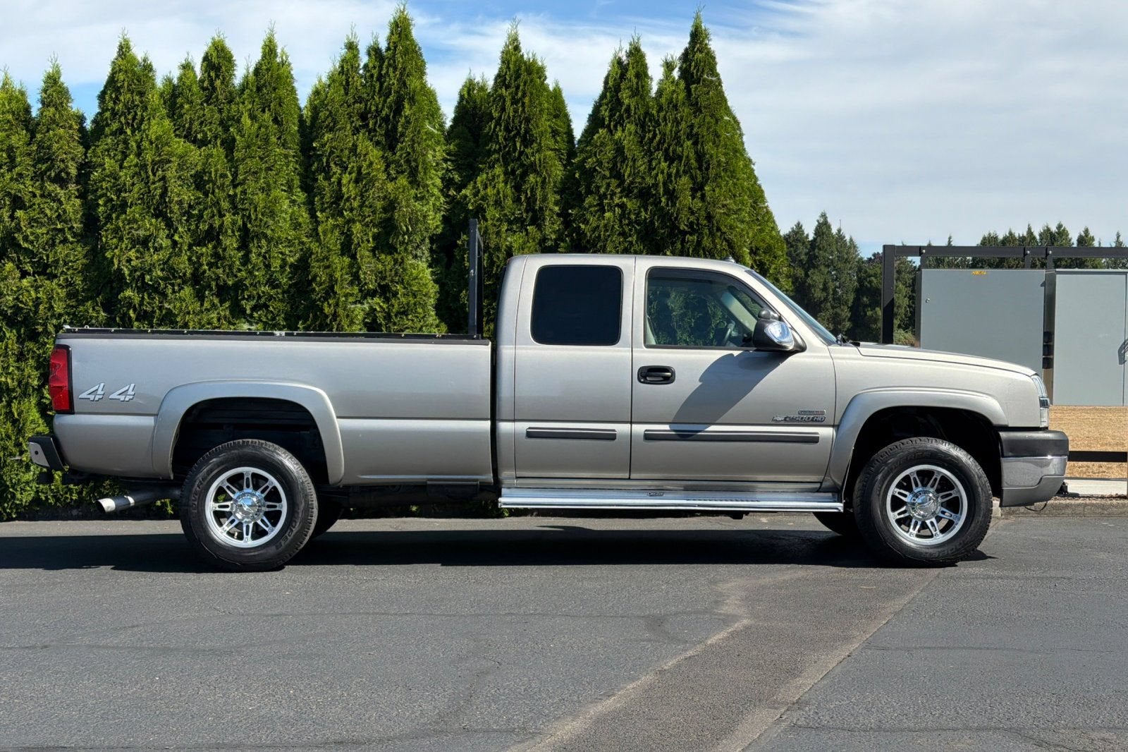 2003 Chevrolet Silverado 2500 HD LS