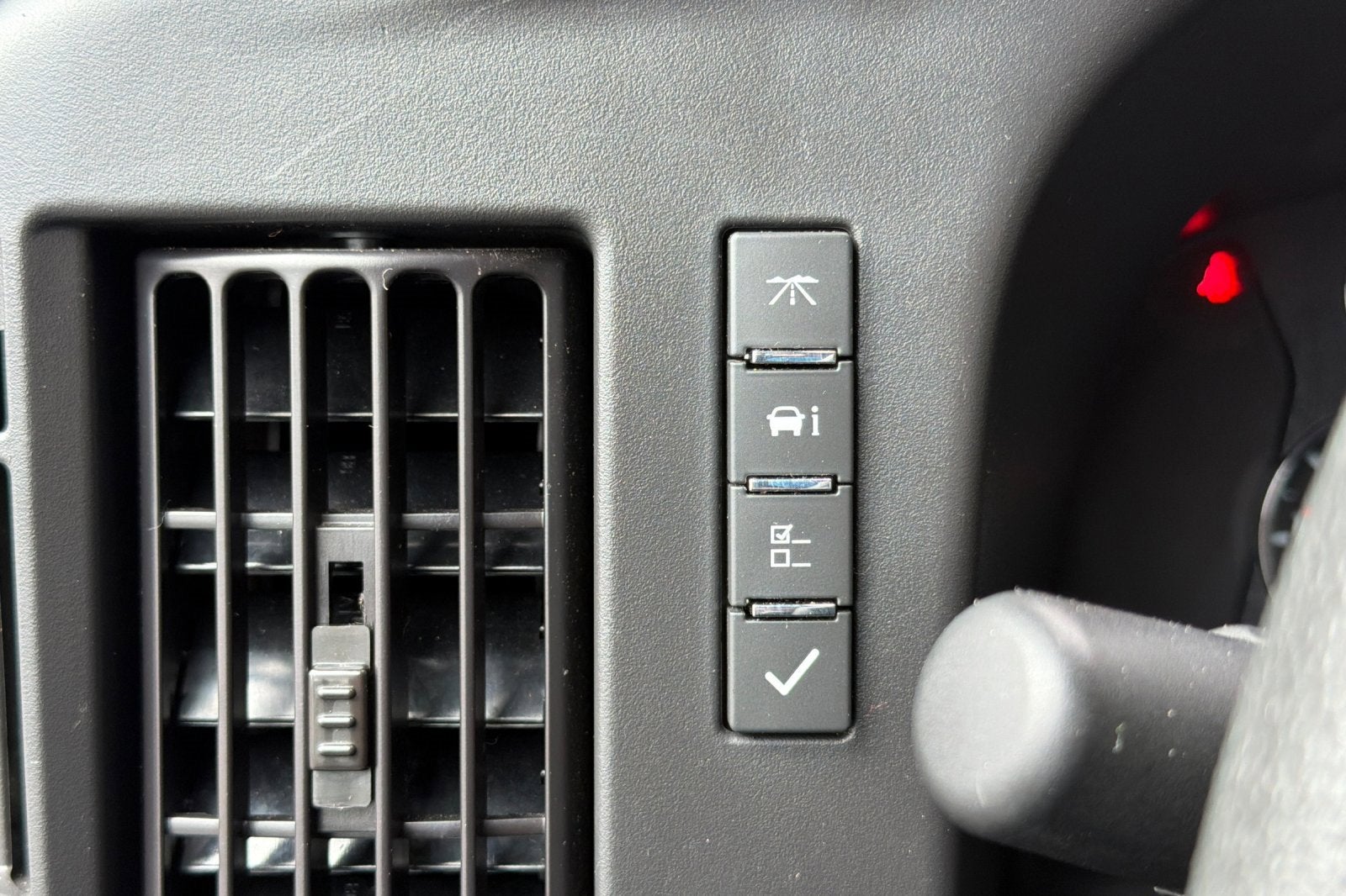 2024 Chevrolet Express Cargo 2500 WT