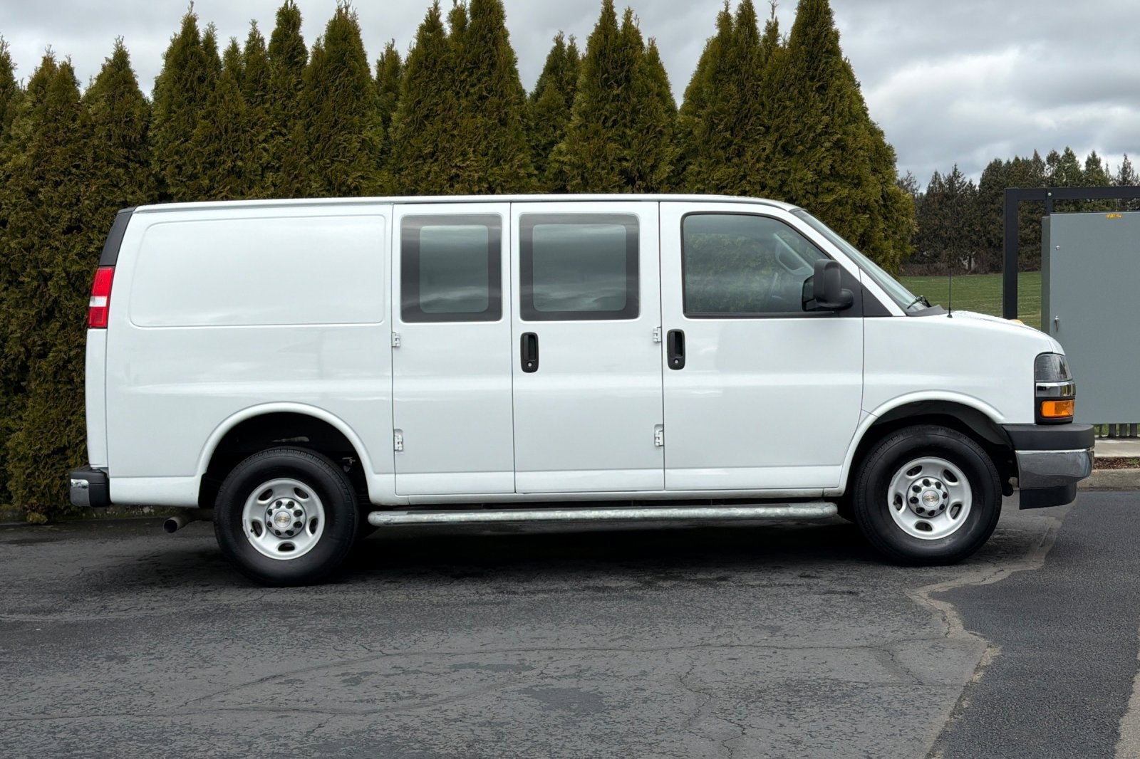 2024 Chevrolet Express Cargo 2500 WT