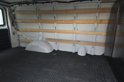 2024 Chevrolet Express Cargo 2500 WT