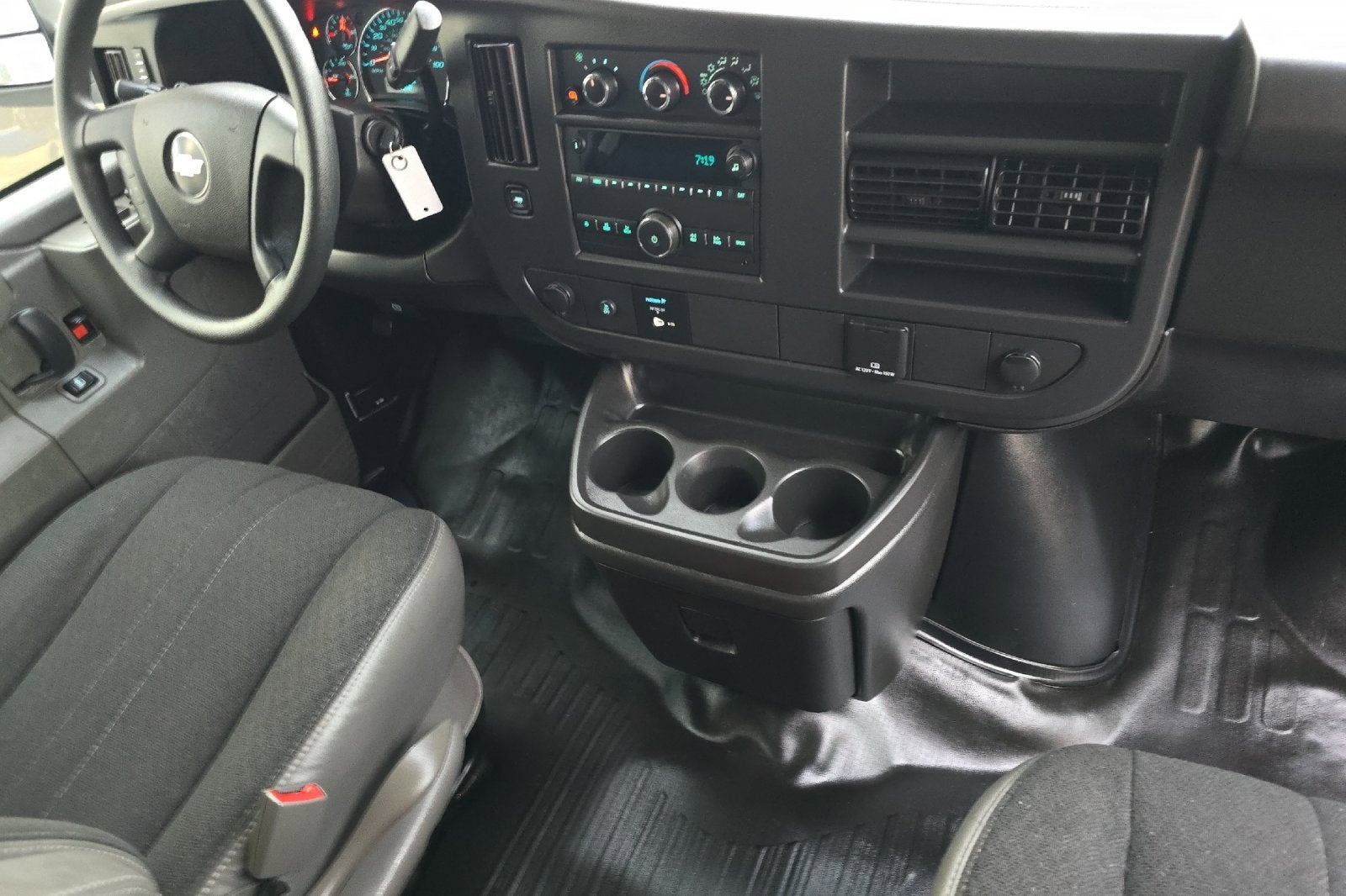 2024 Chevrolet Express Cargo 2500 WT