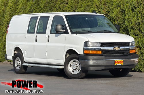 2025 Chevrolet Express Cargo WT
