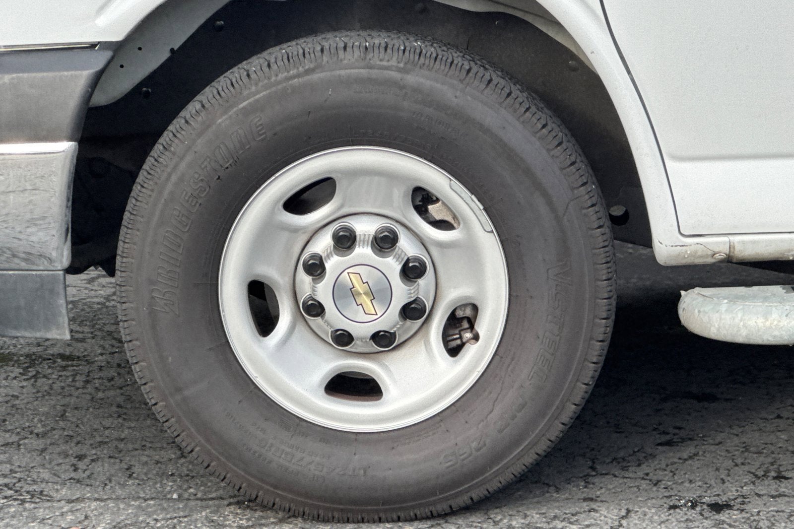 2024 Chevrolet Express Cargo 2500 WT