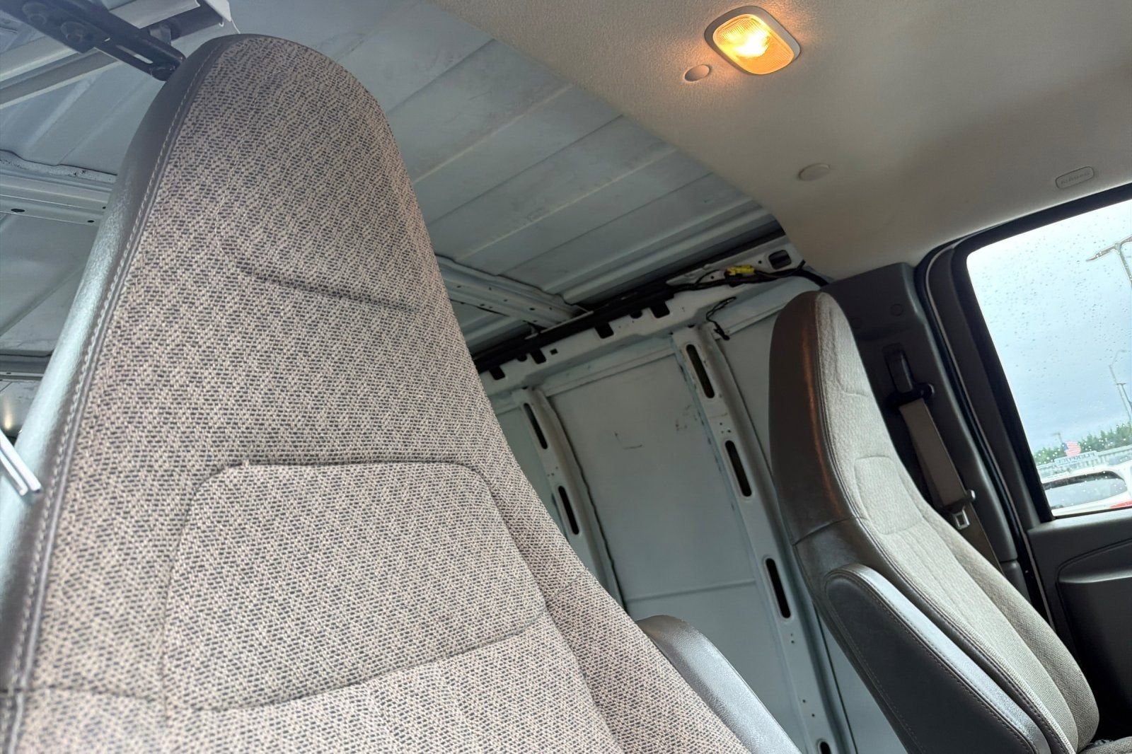 2017 Chevrolet Express Cargo 3500 3500 RWD 135"