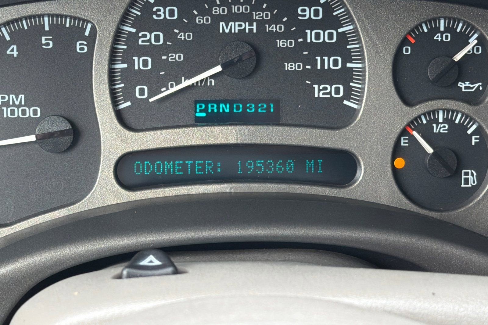2005 GMC Yukon XL 4DR 4WD 1500