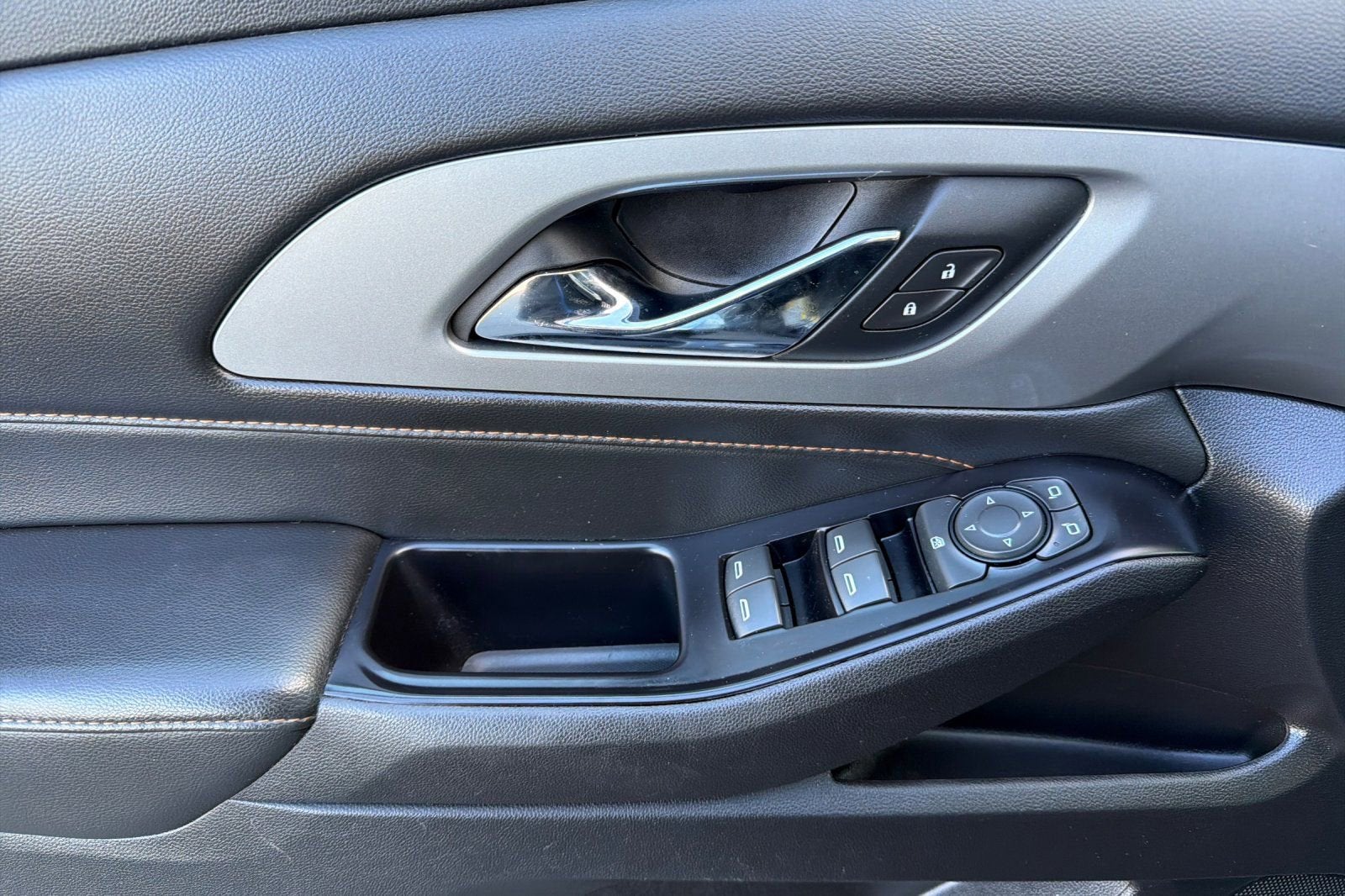 2018 Chevrolet Traverse LS