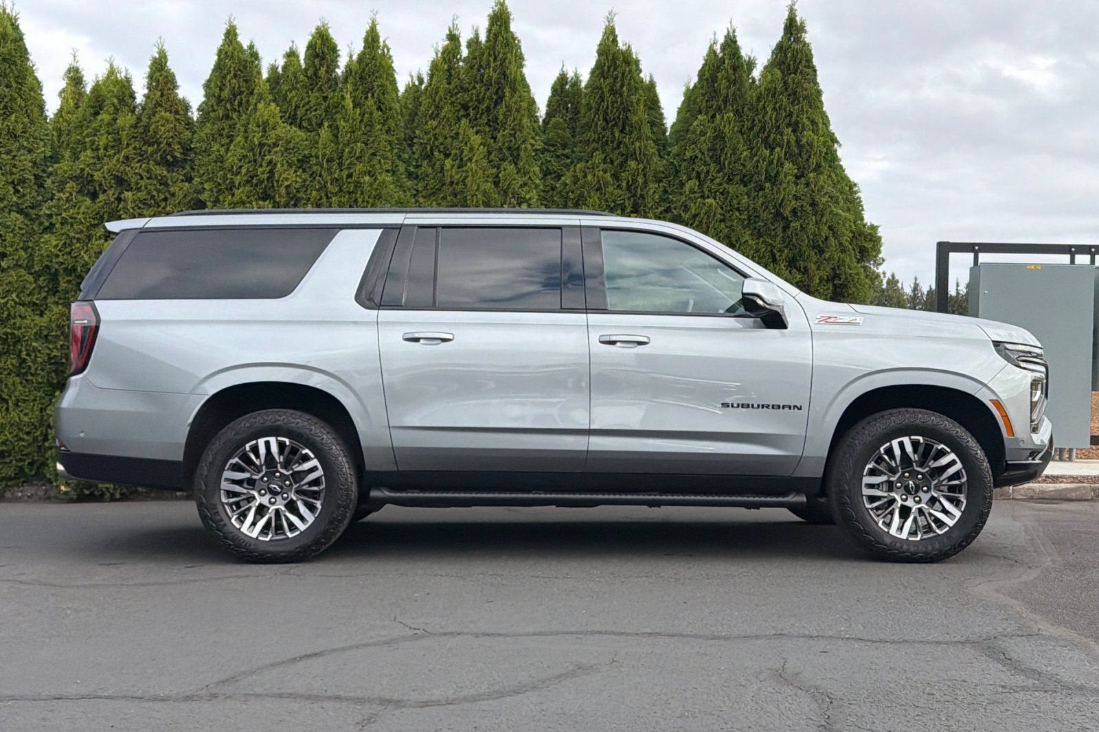 2025 Chevrolet Suburban Z71