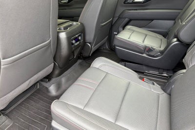2025 Chevrolet Suburban RST