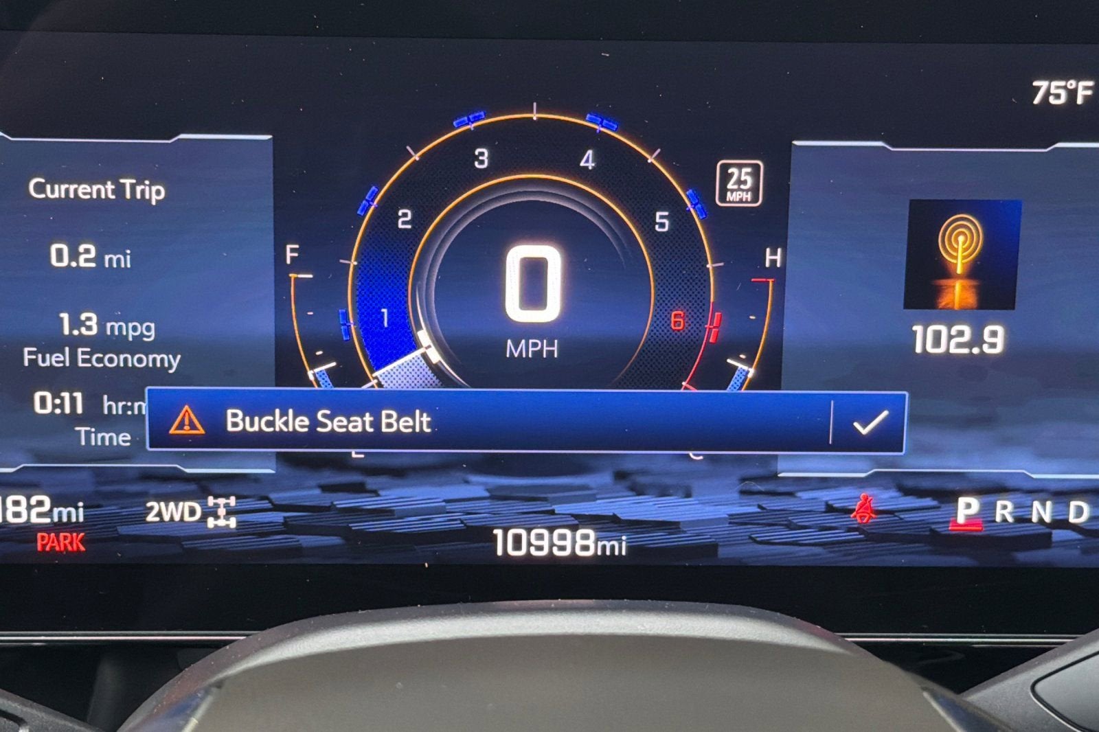 2025 Chevrolet Suburban RST
