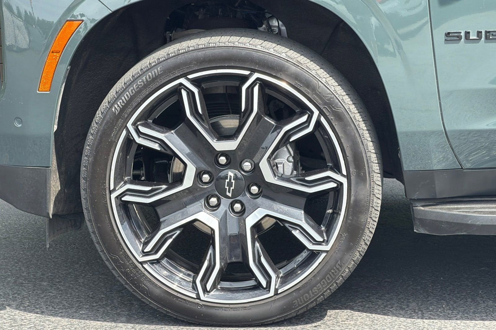 2025 Chevrolet Suburban RST