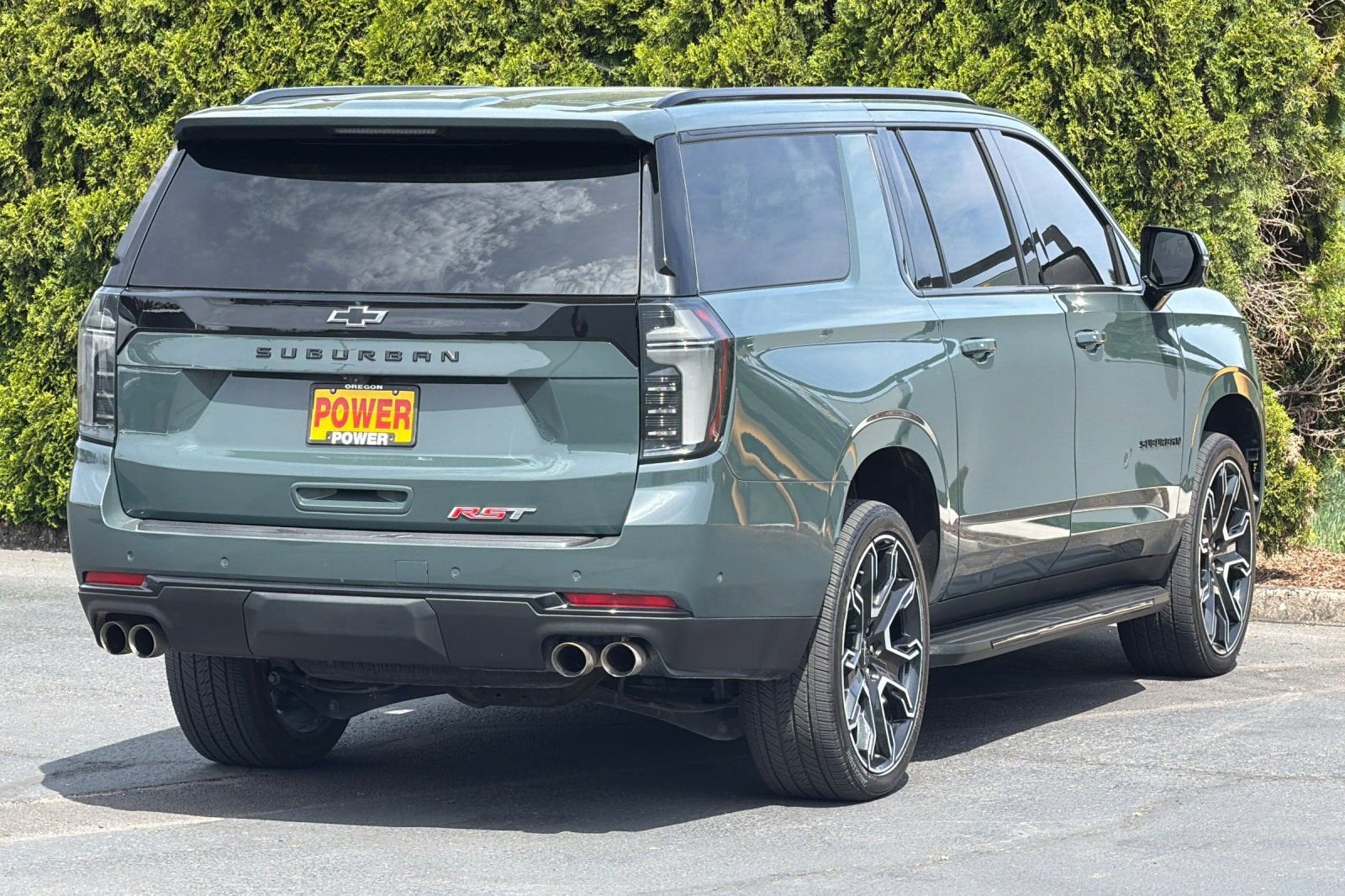 2025 Chevrolet Suburban RST