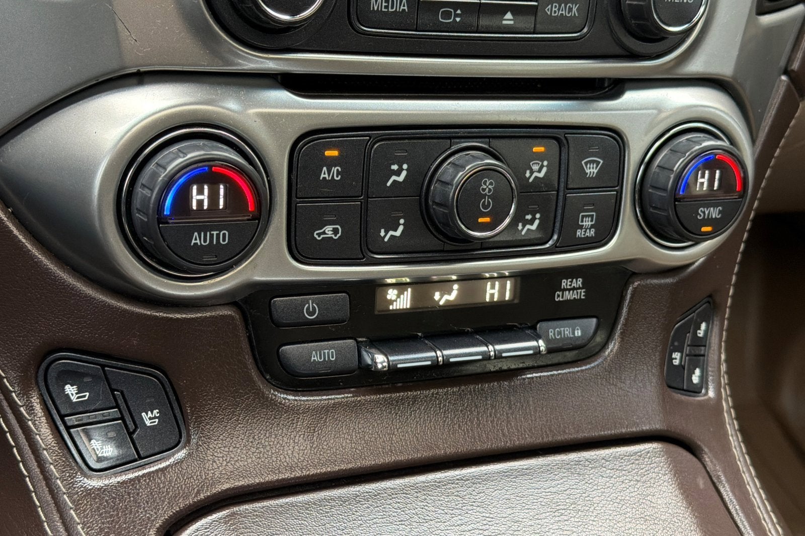 2015 Chevrolet Suburban LTZ