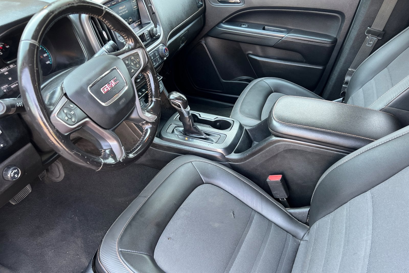 2022 GMC Canyon AT4 - Cloth